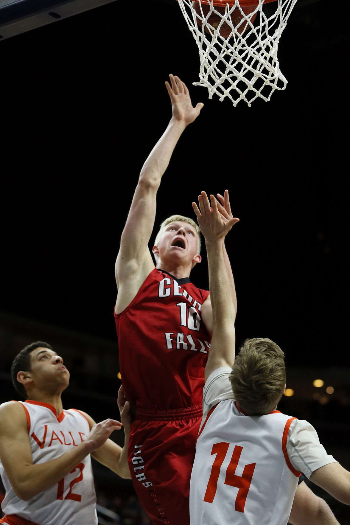030818QCT-Cedar-Falls-Valley-bball-7